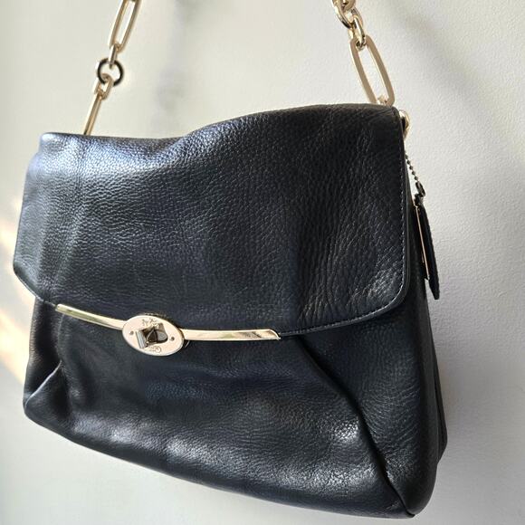 Coach Madison Shoulder Flap Bag Black Pebbled Leather Envelope Purse Handbag EUC - Picture 3 of 15